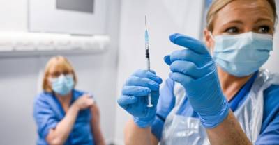 Вместо 182 тысяч по плану в Украине за сутки вакцинировали меньше 1 тысячи людей