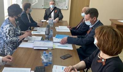 Глава Тюменской области провёл совещание в Областной больнице № 19