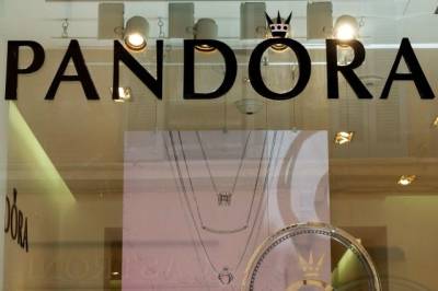 Pandora решила отказаться от использования натуральных алмазов