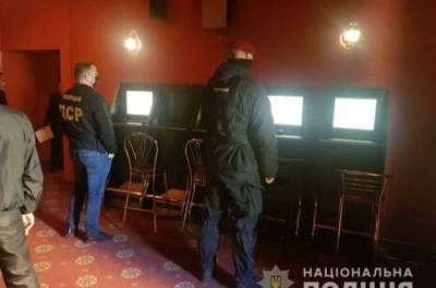 В Черкассах копы прикрыли сеть подпольных казино для «проверенных клиентов»