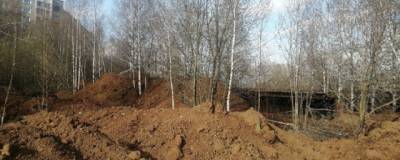 В Кирове при сносе бывшего КВАТУ убрали деревья