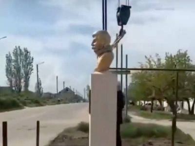 В Дагестане снесли бюст Сталина через два дня после установки