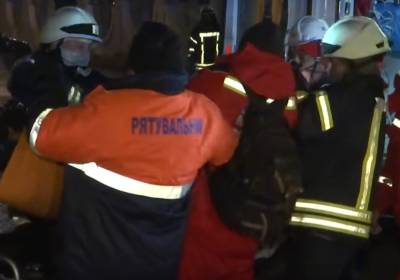 Сильный пожар вспыхнул в Харькове: спасателям пришлось эвакуировать жителей, детали ЧП