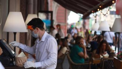 Рестораны Петербурга в пандемию потеряли половину выручки