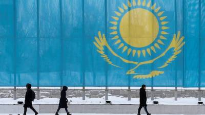 Казахстан приостановил безвизовый режим для 54 стран
