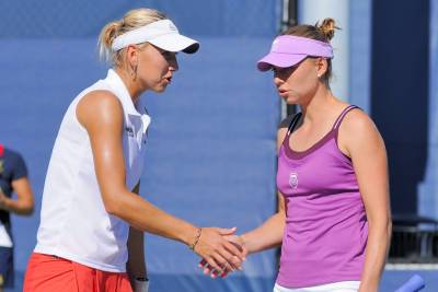 Звонарёва и Веснина вышли в четвертьфинал парного турнира в Мадриде