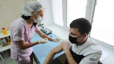 За сутки в Смоленской области завершили вакцинацию более 750 человек
