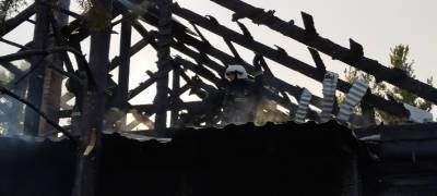 Житель Карелии госпитализирован из сгоревшего дома (ФОТО)