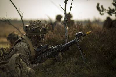 В армии Великобритании провели испытания реактивного ранца (ВИДЕО) и мира