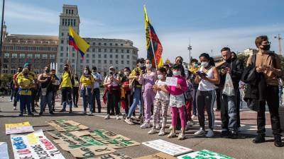 Более 80 человек пропали без вести во время протестов в Колумбии