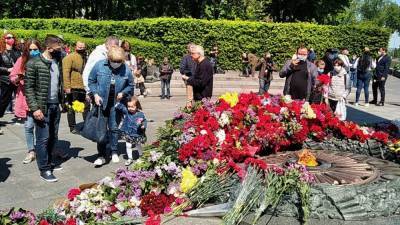 Депутат Рады обвинил власти в краже у украинцев Дня Победы