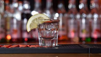 Выпитый за раз литр алкоголя может привести человека к смерти