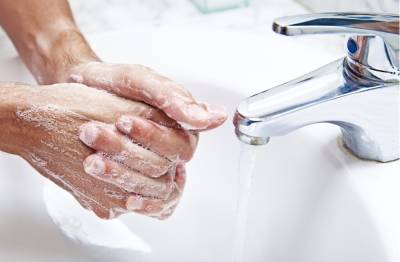 5 мая отмечаем Всемирный день гигиены рук, День водолаза, Международный день акушерки