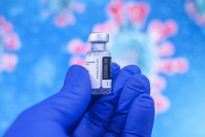 Российский эпидемиолог призвал ставить обе части вакцины от COVID-19 для появления клеток памяти