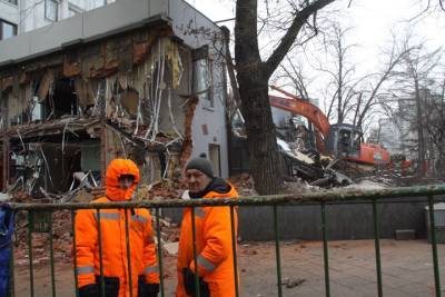 Нелегальные постройки снесли на севере Москвы