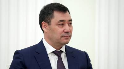 Жапаров пообещал восстановить разрушенные на границе с Таджикистаном объекты