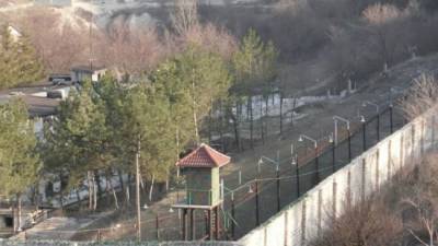 В Молдавии из тюрьмы сбежали трое заключенных