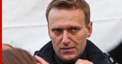 Иск Навального к Пескову из-за слов о работе с ЦРУ приняли в суде