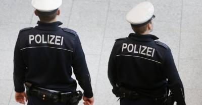 Германия: пьяная гражданка Латвии напала в поезде на полицейских