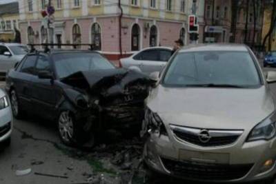 В Брянске девушка пострадала в ДТП на проспекте Ленина