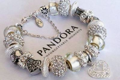 Акции Pandora взлетели на 9% после отказа от натуральных алмазов