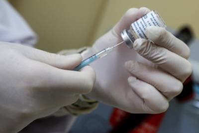 Четверть взрослого населения Евросоюза уже вакцинировали от коронавируса