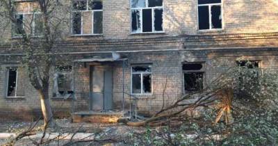 Оккупанты обстреляли больницу в Донецкой области, где оказывают медпомощь больным COVID-19