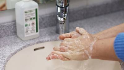Роспотребнадзор объяснил, почему важно следить за чистотой рук