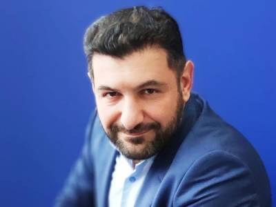 Азербайджанский политолог призвал ударить по российской армии «Градами»