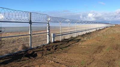 Украина построила 100 километров металлического забора на границе с РФ