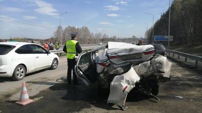 На Челябинском тракте в массовой аварии со спецтехникой пострадали трое