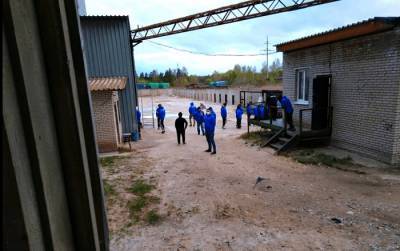 Неизвестные захватили стекольный завод во Владимирской области