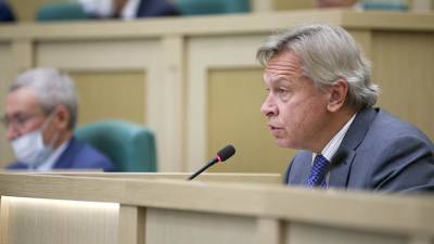 Пушков назвал украинского депутата «клоуном из Рады»