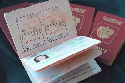 Болгария начала выдавать визы российским туристам