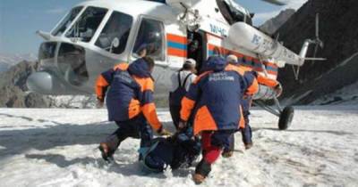 Спасатели нашли тела двух оставшихся туристов, попавших под лавину в горах Бурятии