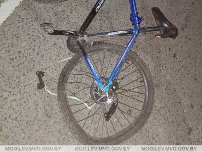 «Пежо» сбил ехавшую по переходу 13-летнюю велосипедистку в Могилеве