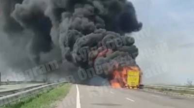 На трассе Киев-Одесса загорелся пассажирский автобус