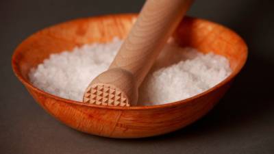 Чрезмерное потребление соли во всем мире вызвало обеспокоенность ВОЗ