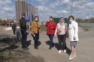 Мэр Рязани Елена Сорокина осмотрела территорию стройки новой школы в Кальном