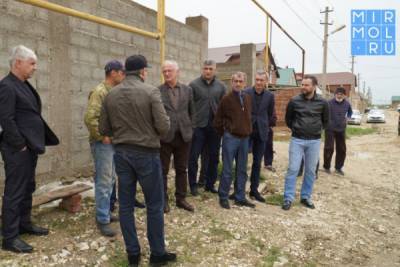 В Каспийске и Семендере решаются проблемы с канализацией и электроснабжением