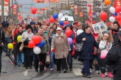 Предпраздничное шествие в Купчино гарантирует автомобилистам пробки