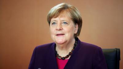 Меркель приветствовала "возвращение" США