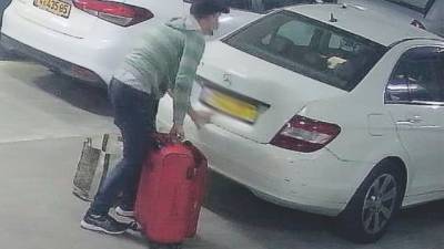 В Ришон ле-Ционе из багажника украли чемодан с украшениями на 200.000 шекелей