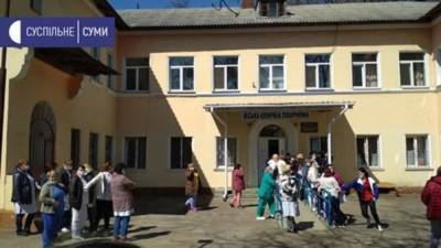 Украинские врачи бунтуют – им отказались выплачивать обещанные...
