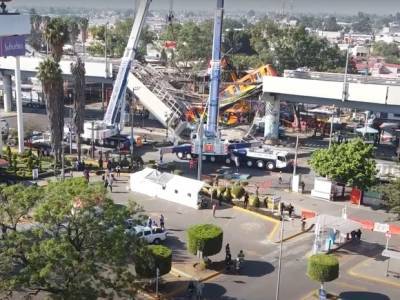 Televisa: Власти Мехико полагают, что причиной обрушения метромоста стал дефект конструкции
