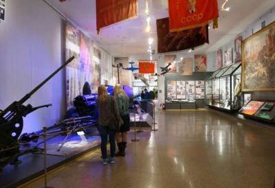 В РФ ограбили новый музей Вооруженных сил: вынесли 400 ценных экспонатов