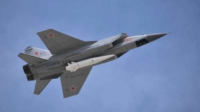 МиГ-31 перехватил американский самолет-разведчик над Чукотским морем