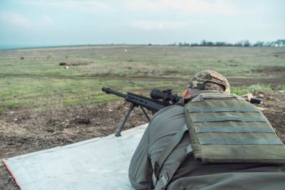 Оккупанты ранили 2 военных на Донбассе