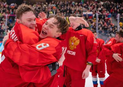 Юношеская сборная России по хоккею вышла в финал ЧМ среди юниоров