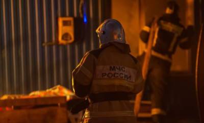 Два человека скончались в результате пожара в квартире в Москве